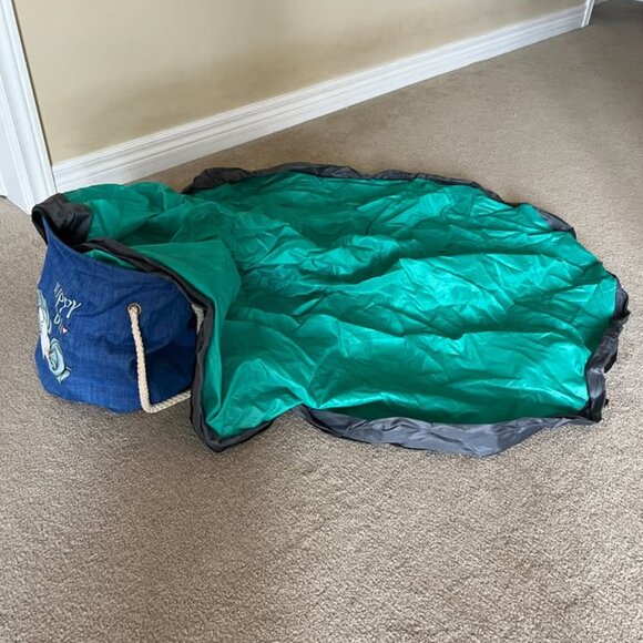 Toy Storage Basket and Play Mat - Picture 2 of 2